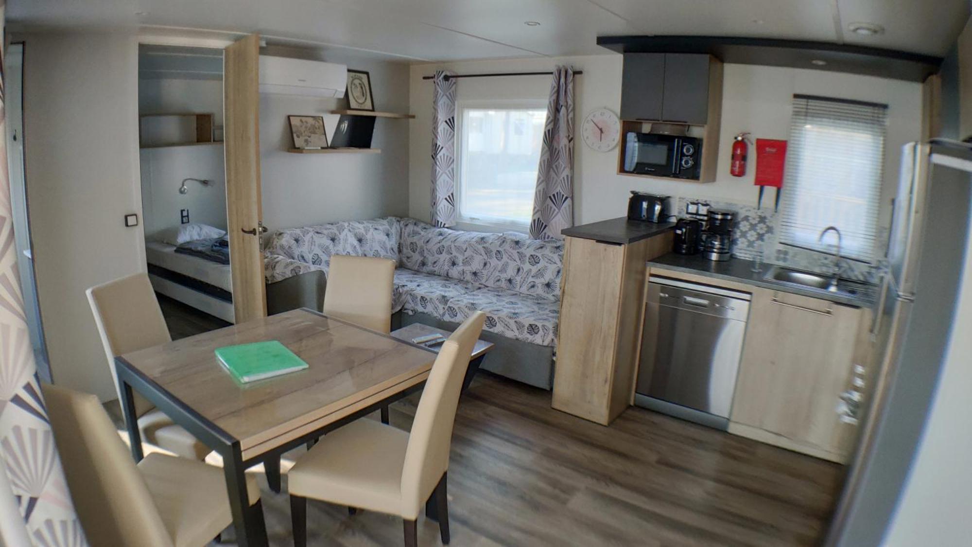Mobil Home Tout Confort - Cote Landaise Saint-Julien-en-Born Exterior photo