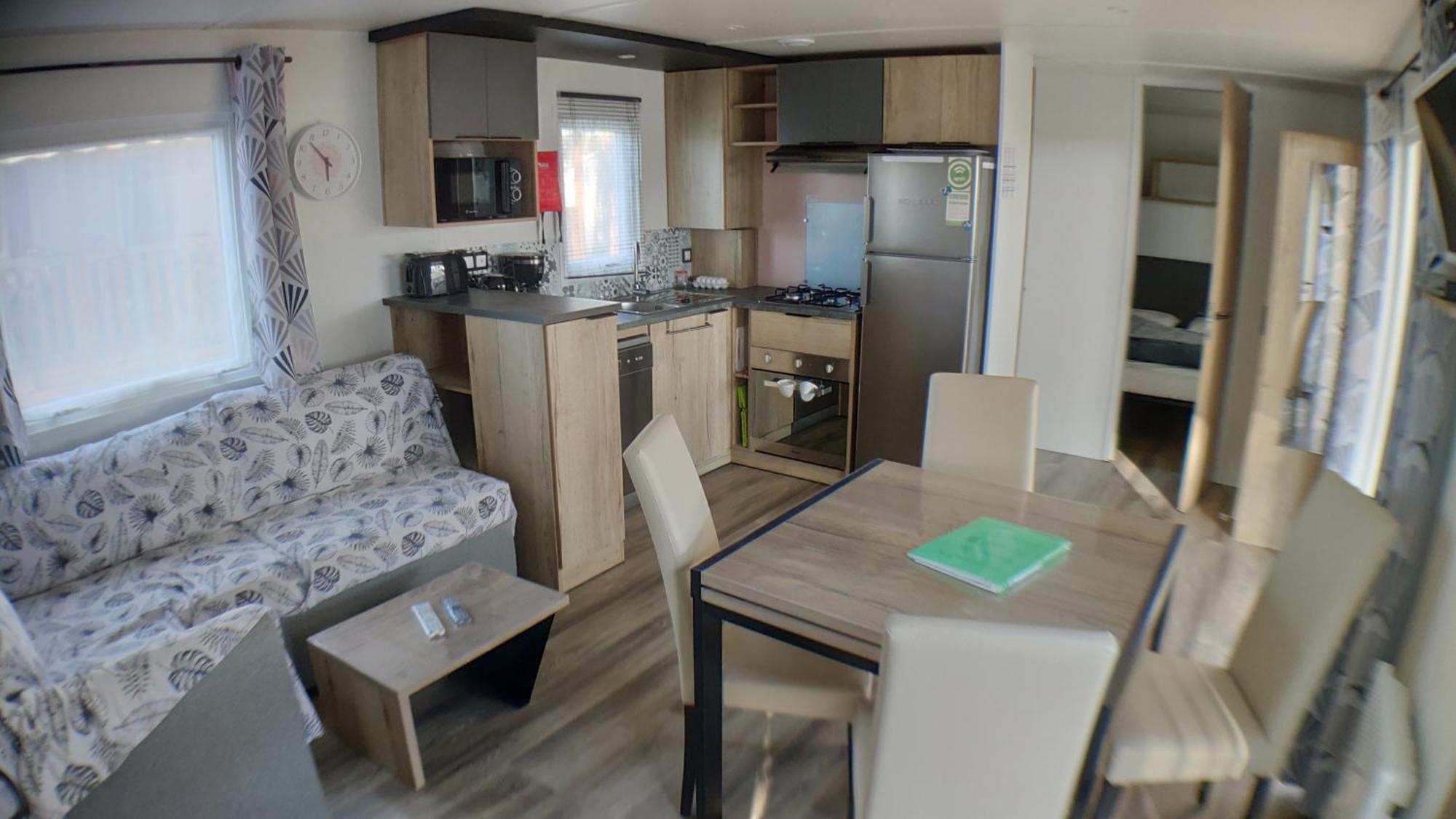 Mobil Home Tout Confort - Cote Landaise Saint-Julien-en-Born Exterior photo