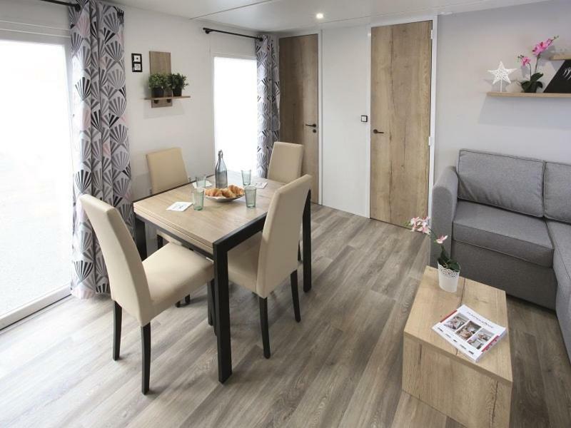 Mobil Home Tout Confort - Cote Landaise Saint-Julien-en-Born Exterior photo